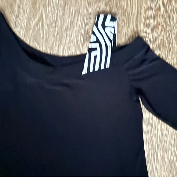 Joseph Ribkhoff blouse women's size 8 black top tunic 3/4 sleeves top scoop neck - Picture 4 of 11